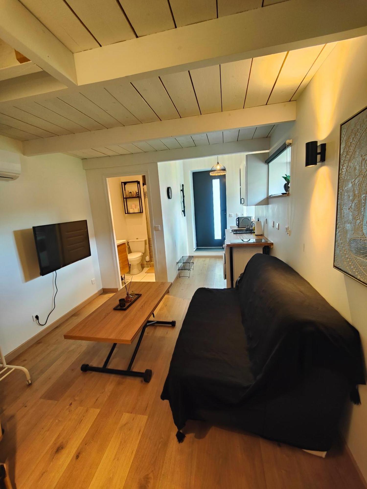 Maisonette Proche De Fontainebleau Ville-Saint-Jacques Екстериор снимка